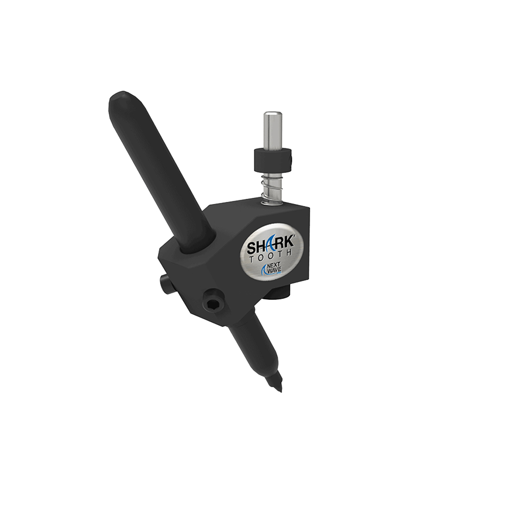 How does the unit prevent rotation and maintain correct pen angle while moving?